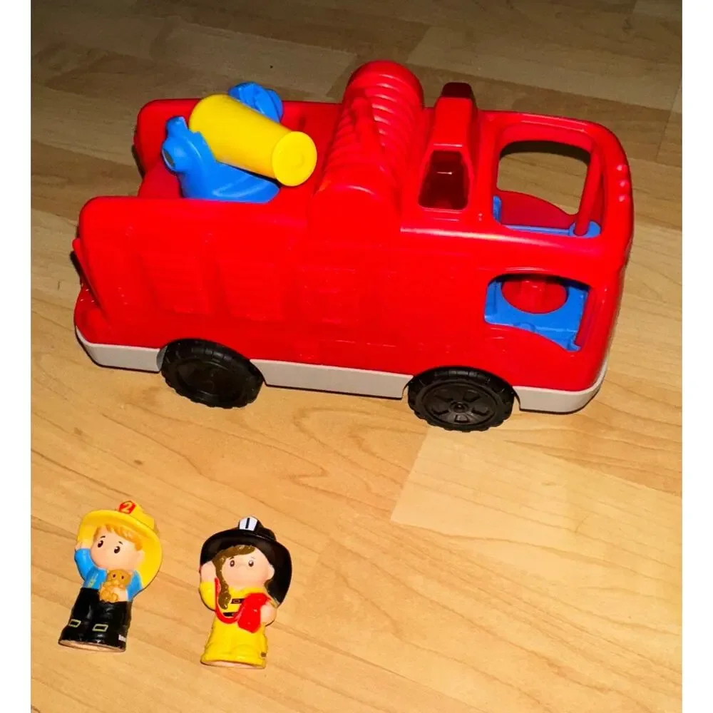 Fisher Price Little People Fire Truck‎ with 2 Firefighter Figures Mattel